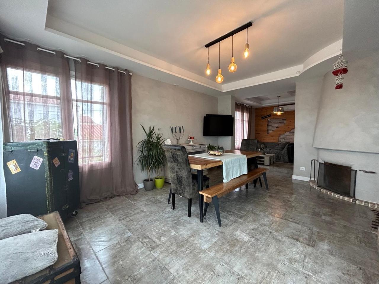 Comme A La Maison Narbonne Extérieur photo